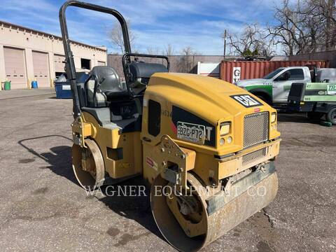 Caterpillar CB24B, Compactor, 3896 hours, S/N: 42000477, 2015 - Image 2