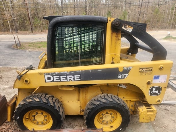 John Deere #317, wheel loader, 2010 - Image 1