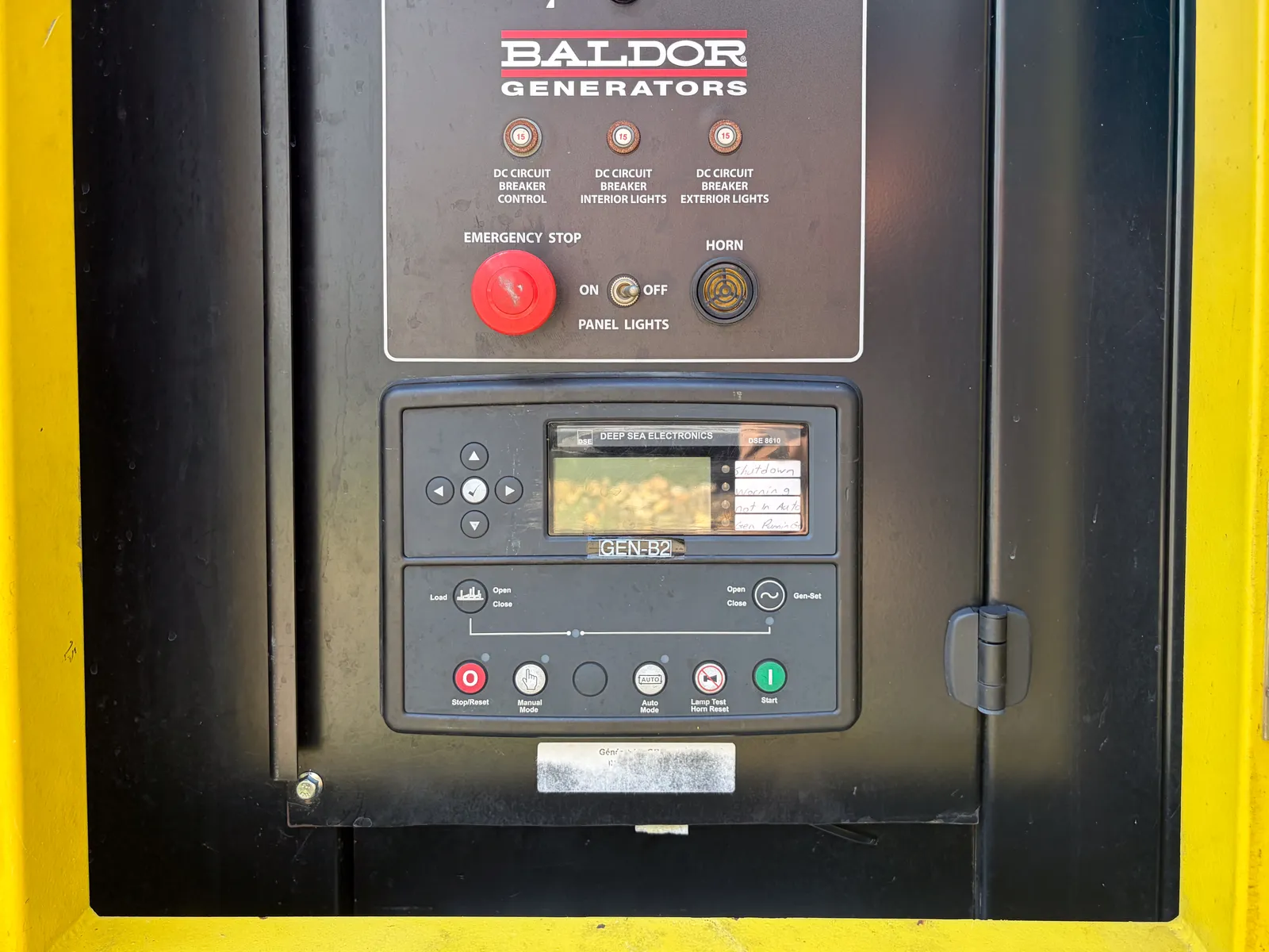 2000 KW Baldor #S16RY2PTAW21, diesel generator, trailer/SAE, 277/480 Volts, 2011 - Image 6