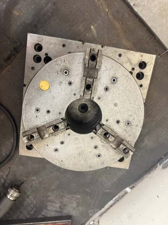 10" 3-Jaw Self-Centering Lathe Chuck #424499-7A, Square Adapter Plate, Approx. 4" Bore - Image 1