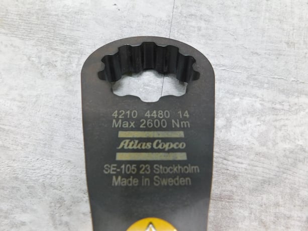 Atlas Copco #RTP2600-HR25, Pneumatic Pistol Nutrunner W/ FRL Stand, 1" Drive - Image 6