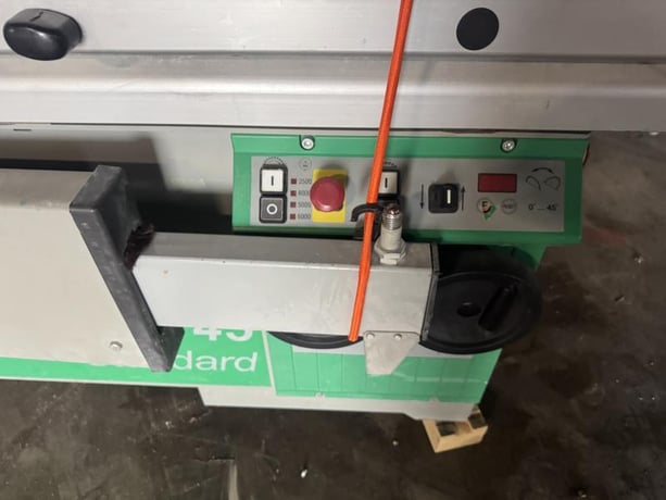 Altendorf #F-45, Sliding Table Saw, 130" Cutting Length, 16" Main Blade Capacity, 4-7/8" Cut Depth, 51" Rip - Image 4