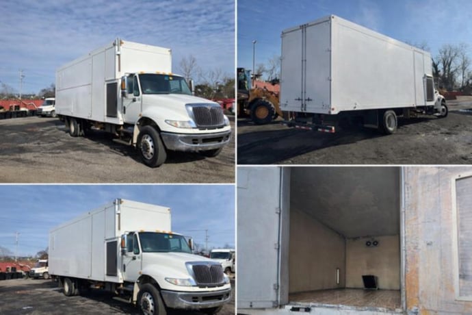 Vecoplan #RG-32, Mobile Shredder w/2005 International 4400 Truck, DT466 Diesel, Allison 4500RDS, Walking - Image 1