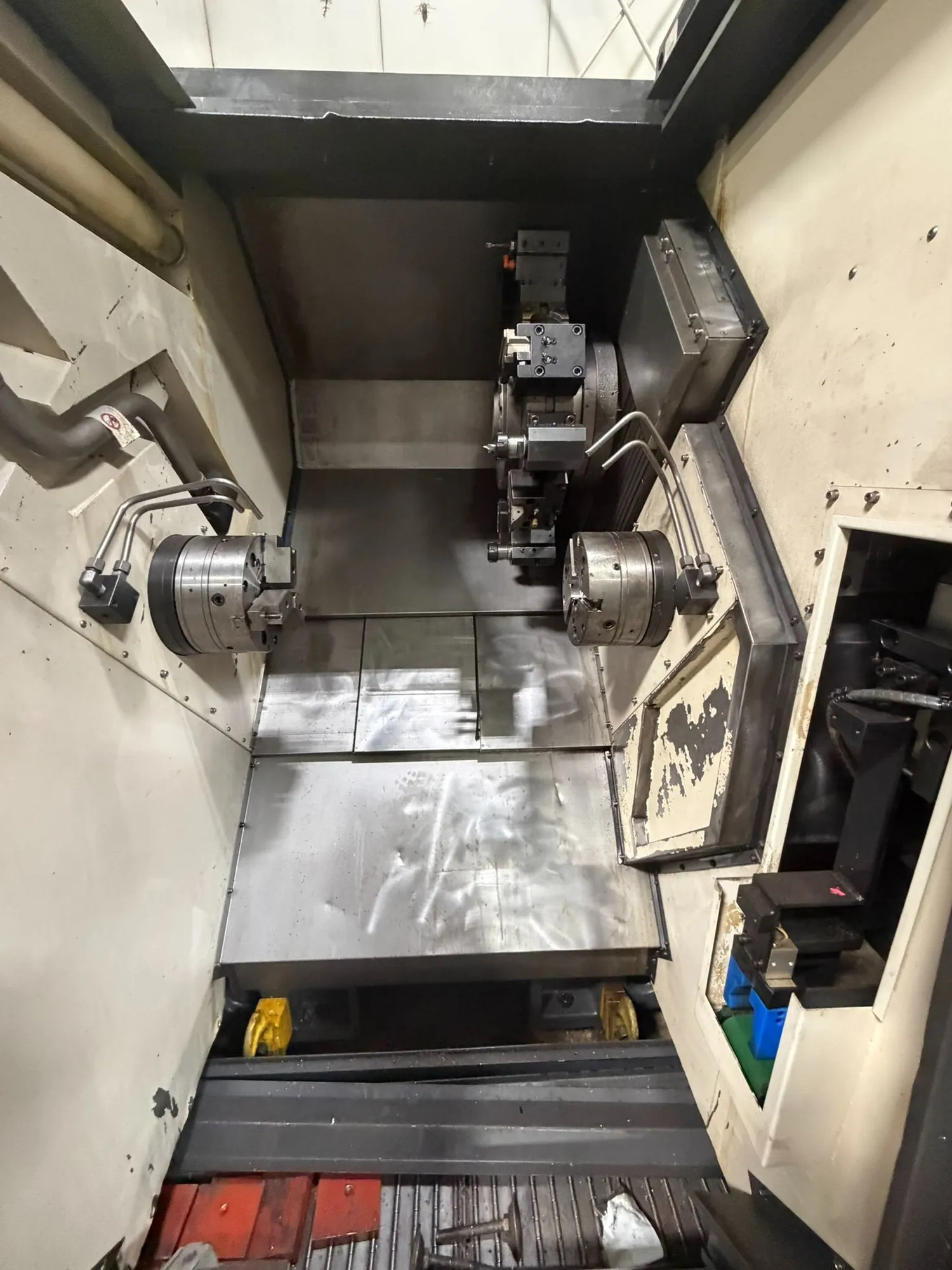 Hwacheon #T2-1T-SMC, CNC lathe, Twin Spindle, 18.1" turning diameter, 20 HP, 5000 RPM, 12-position turret - Image 3