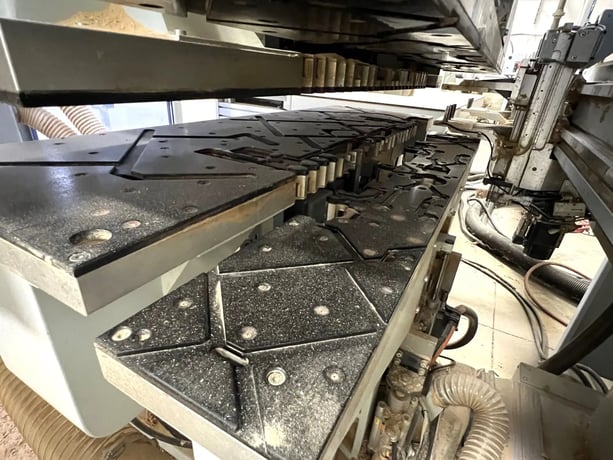 Weeke #BHX-500, CNC Machining Center, 98" X, 39" Y, 7500 RPM, Dual 36-Spindle Boring Blocks, 453 FPM X, 262 - Image 4