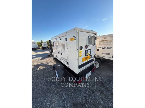 27 KW Caterpillar #XQ35KVA, portable diesel generator, 480 Volts, 3 phase, Tier 4F, trailer mtd, 2021 - Image 2