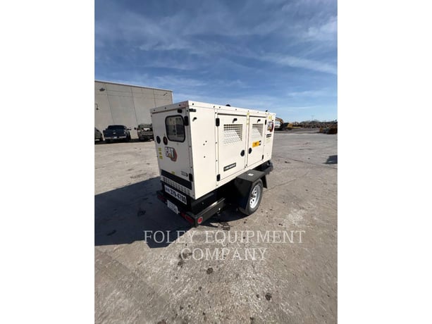 48 KW Caterpillar #XQ60KVA, portable diesel generator, 480 Volts, 3 phase, Tier 4F, trailer mtd, 2024 - Image 2
