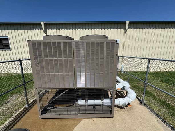 100 Ton, York, Chiller, R454B refrigerant, 650 psig, 2024 - Image 3