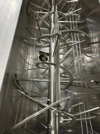 135 cu.ft. J.H. Day, Stainless Steel Double Spiral Ribbon Blender, top cover, 30 HP explosion proof motor - Image 9