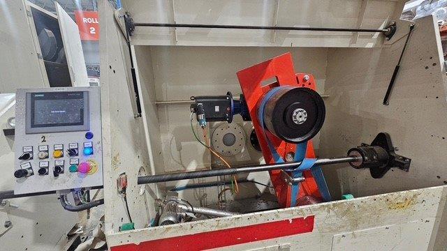 108" Universal Tissue Technology, BRT/KRT rewinding line, 4-lane orbital log saw, 400 MPM, 2016 - Image 5