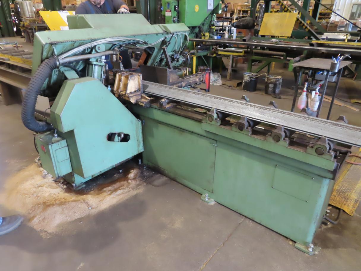 12-3/4" x 13" DoAll #C-1213A, Automatic Horizontal Band Saw, 1.5" Blade, 60-350 FPM, 5 HP, 460V, 3 Ph., 1989 - Image 4
