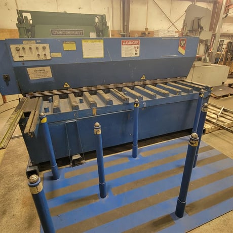 0.157" x 8' Sandfeld Hoan #25/4, Hydraulic Power Squaring Shear, Motorized Back Gauge, 230V, 3 Ph., 1974 - Image 1