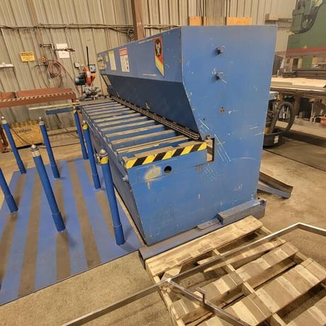 0.157" x 8' Sandfeld Hoan #25/4, Hydraulic Power Squaring Shear, Motorized Back Gauge, 230V, 3 Ph., 1974 - Image 3