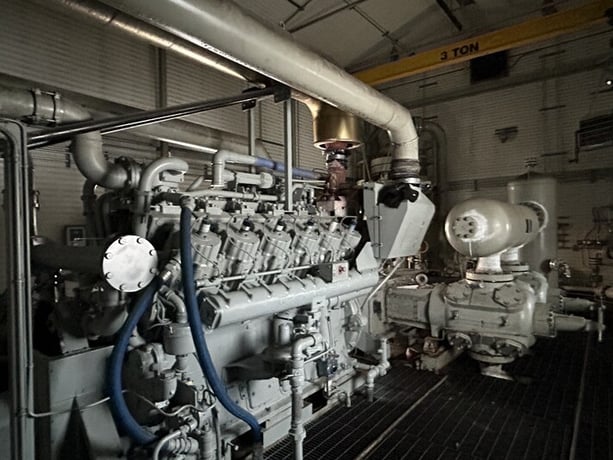 1,445 HP Enerflex / Ariel #JGT/4, Reciprocating Compressor Package, Waukesha L5794LT Driver, 3-Stage, Sweet - Image 2