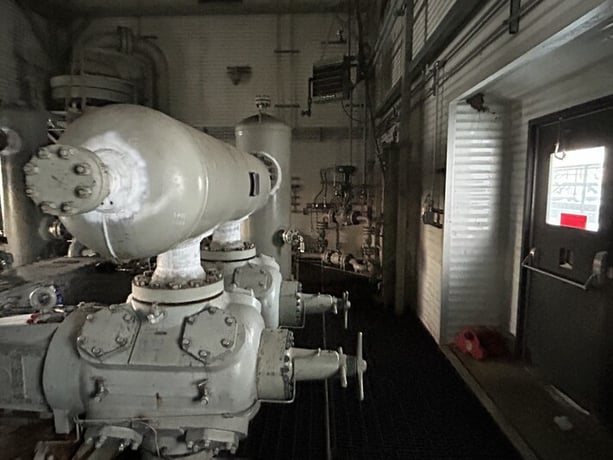 1,445 HP Enerflex / Ariel #JGT/4, Reciprocating Compressor Package, Waukesha L5794LT Driver, 3-Stage, Sweet - Image 5