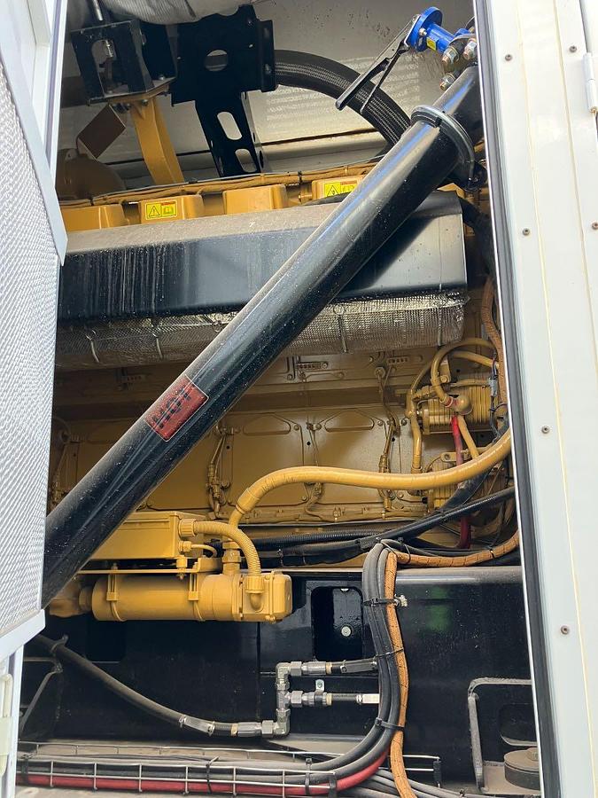 2600 KW Caterpillar #G3520, Natural gas generator set, continuous duty, trailer mounted, 13800 Volts (10 - Image 10