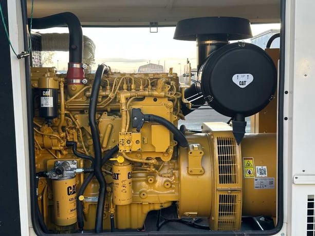 200 KW Caterpillar #C7.1, diesel generator set, 277/480V., 3-phase, 272 HP @ 1800 RPM, CAT C7.1 engine, EPA - Image 6