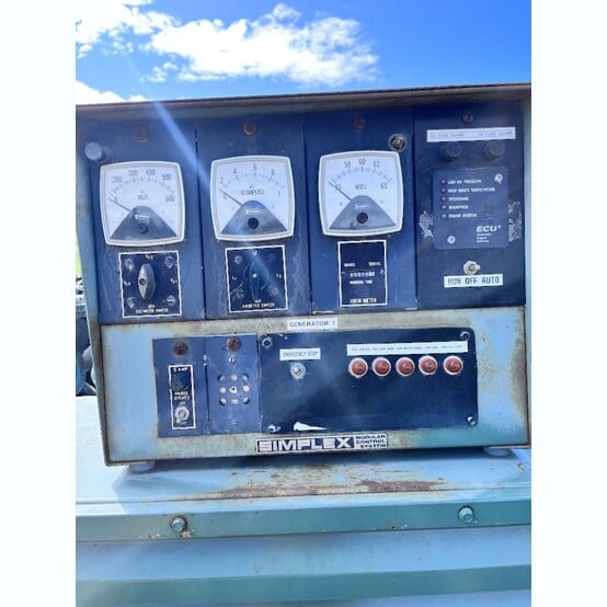 565 KW Detroit Diesel #16V71TT, diesel generator set, stationary, open skid, Simplex controls, 3,512 hours - Image 4