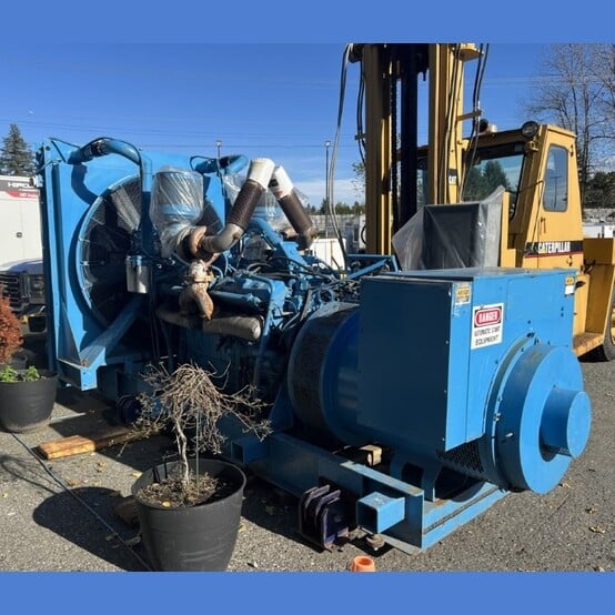800 KW Detroit Diesel #16V92TA, diesel generator set, stationary/skid, weather enclosure, 822 hours, 1992 - Image 4