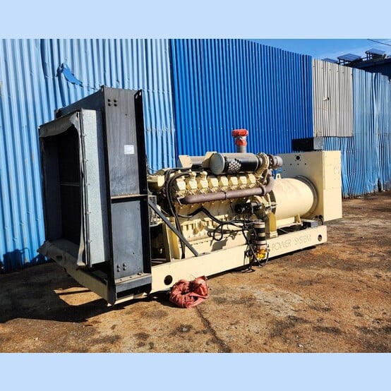 800 KW Kohler #800ROZD4, diesel generator set, Detroit Diesel/MTU 16-cyl engine, radiator equipped, <50 - Image 3