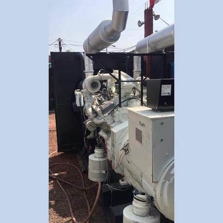 600 KW IGSA, diesel generator set, 750 kVA, 440 Volts, 3 phase, GM motor, Stamford generator end, 2002 - Image 2