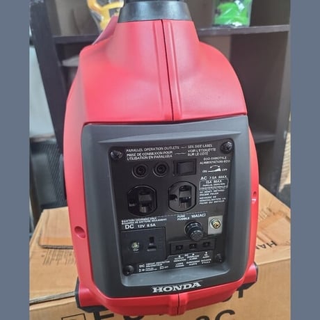 Honda #EU1000i, gas inverter generator, 1000W max / 900W cont, 120 Volts, 60 Hz, 12V DC, NEW surplus in box - Image 4