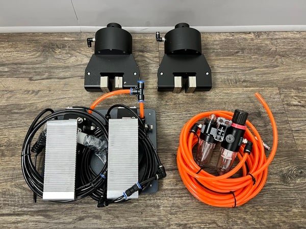 Frank Bacon, 225 lbf (1kN) side action pneumatic grips, footswitch, new set - Image 2