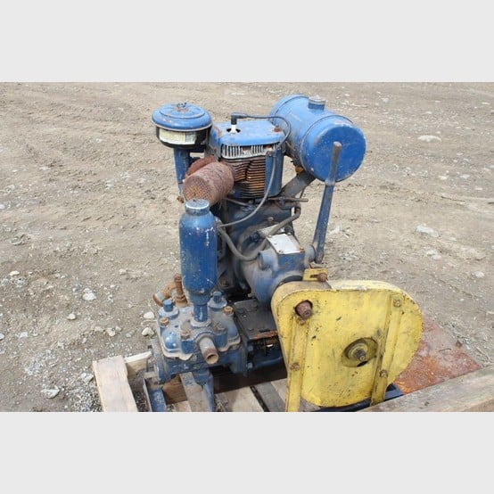 200 PSI Boyles #AENLD, High Pressure Piston Pump - Image 1