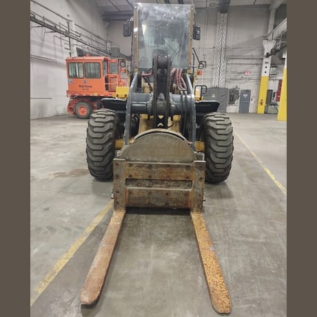 John Deere 624K, Wheel Loader, 186 HP, 60" forks, ROPS, 9,690 hours, 2016 - Image 2
