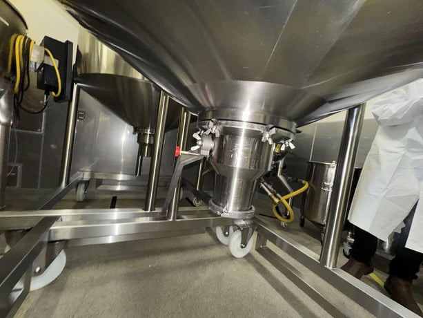 304 gallon Jacketed Mixing Tank #N03652, 1151 Liters, Temperature-Controlled Jacket - Image 7