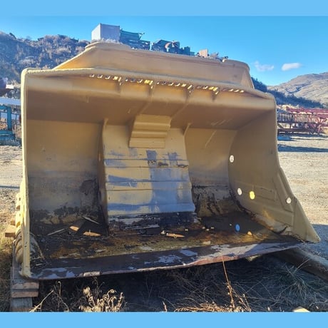 Caterpillar #R2900, Scooptram Bucket ONLY, 116" Wide - Image 2