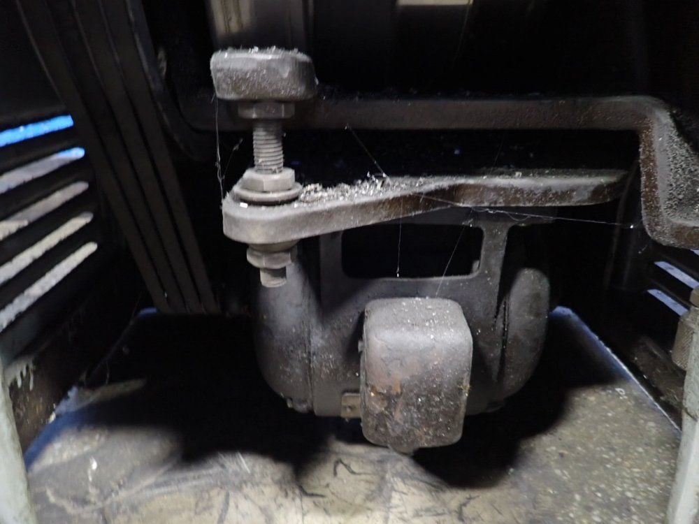 16" x 76" South Bend, engine lathe, 9" 3-jaw chuck, 1.5" bore - Image 5