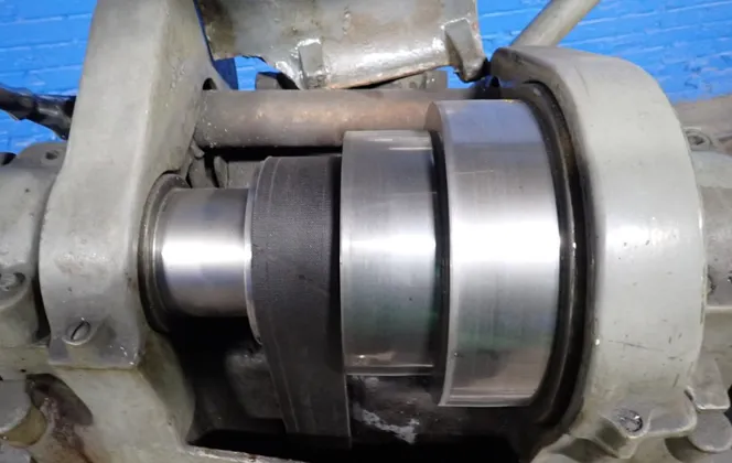 16" x 76" South Bend, engine lathe, 9" 3-jaw chuck, 1.5" bore - Image 10