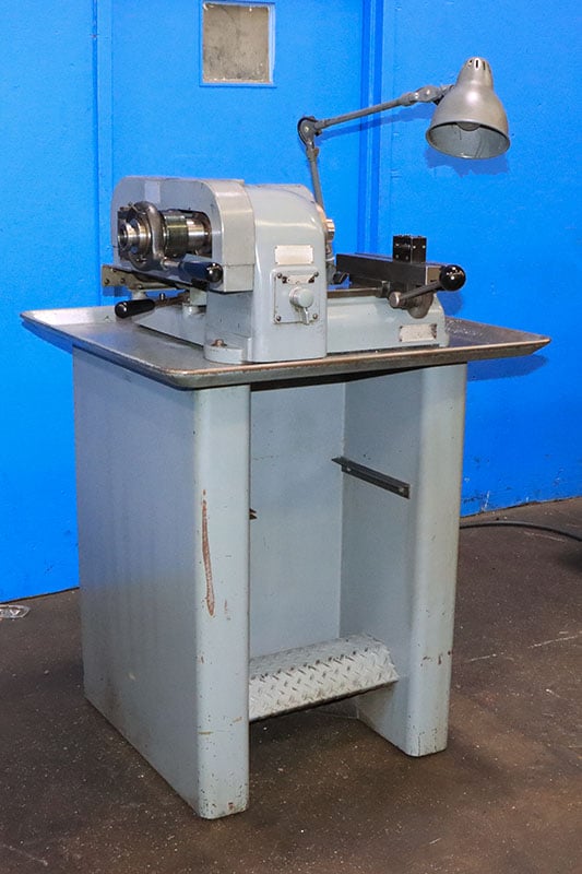 9" Hardinge #HSL, speed lathe, 5C collet closer, 750-1800-3000 RPM, 0.5 HP, floor stand, 1970 - Image 2