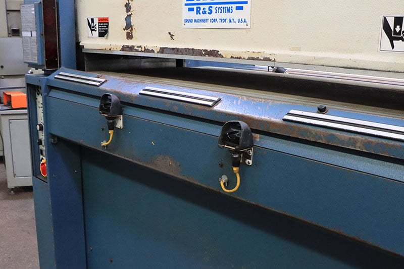 25 Ton, Atom #S-325, travelling head, hydraulic clicker press, 63" x23" head, 13.75 stroke, 15.75" daylight - Image 5