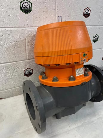 6" George Fischer, PVC Diaphragm Valve, pneumatic actuator - Image 3