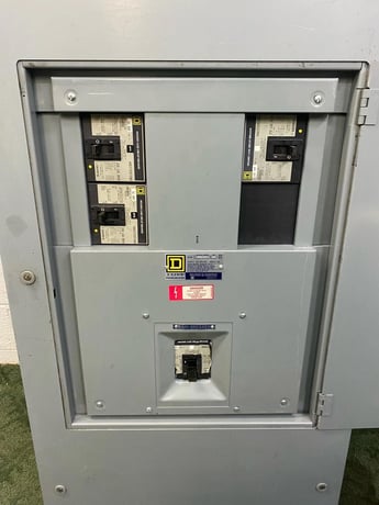 225 Amp. Square D, HCN0952-2MN, I-Line Panelboard/Power Distribution Panel, (2) 50 amp breakers, (1) 100 amp - Image 3