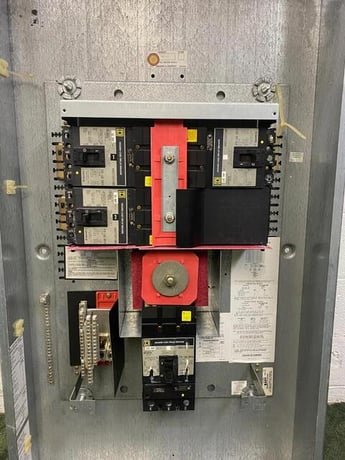 225 Amp. Square D, HCN0952-2MN, I-Line Panelboard/Power Distribution Panel, (2) 50 amp breakers, (1) 100 amp - Image 6