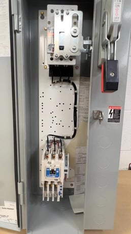 Eaton Cutler-Hammer #ECN2211AAD, Combination Motor Starter, type 1 enclosure - Image 3