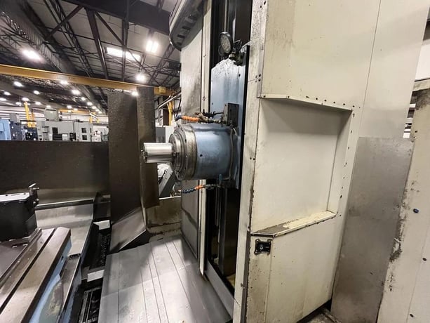Kuraki #KTB-13EA, cnc horizontal boring mill, 157.4" x90.5" x51.2" travel, 60 HP, 4,000 RPM, 40 automatic - Image 2