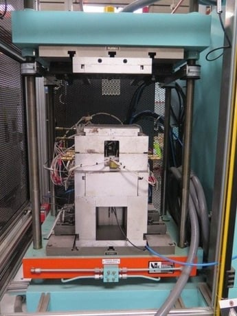 30 Ton, Wabash #G30-18-BLPX, compression molding press, 8 stroke, 8"-28" DL, 2 HP, 2019 - Image 4