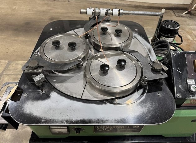 20" Lapmaster #20, serrated cast iron plate, slurry distribution system, rings & weights, 1 HP - Image 6