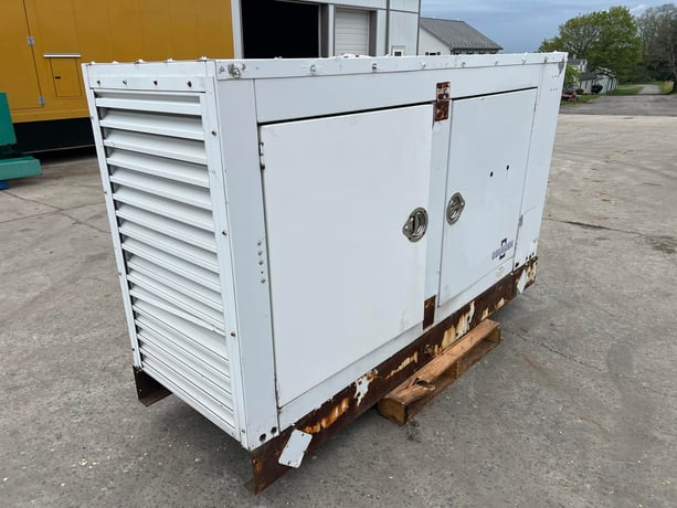 100 KW Blue Star Power #363PS, Diesel Generator Set, 277/480 Volts, 1800 RPM, circuit breaker, 1PH/3PH, 3335 - Image 5