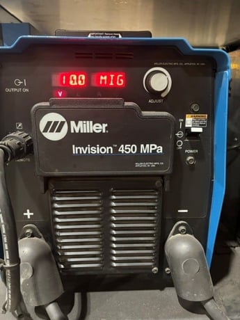 Vectis #UR10e, Collaborative Welding Robot, 6-Axis, 27.5 lb. Payload, 51" Reach, Miller Invision 450MPa, 2023 - Image 8