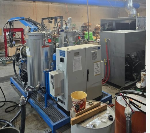 Hennecke #HIGHLINE-650, Polyurethane Metering Machine, 2-Component, MT 18-2 Mixhead, 250L Tanks, 2016 - Image 5