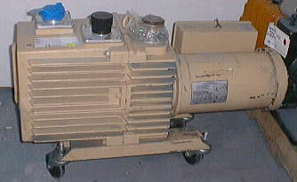 L & H #D-30, vacuum pump, 1.5 HP, 208 V., 1 phase - Image 1