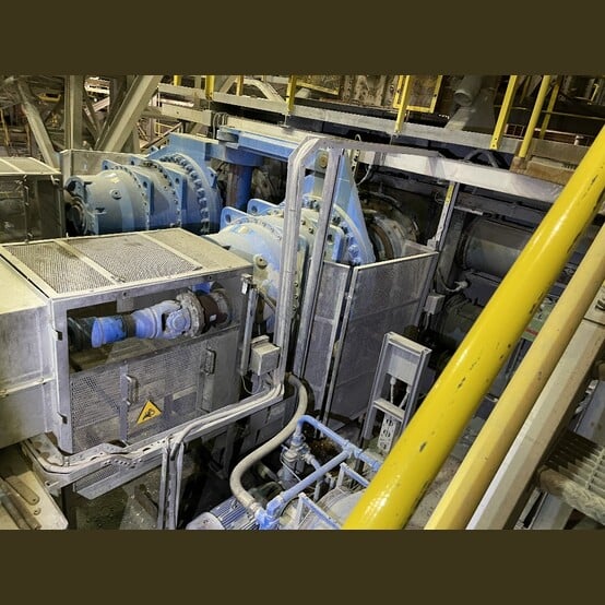 Polysius #PM5 20/10M, HPGR Polycom high-pressure grinding roll, 450 MTPH, 2x900 HP, 4,000 V., 2006 - Image 1