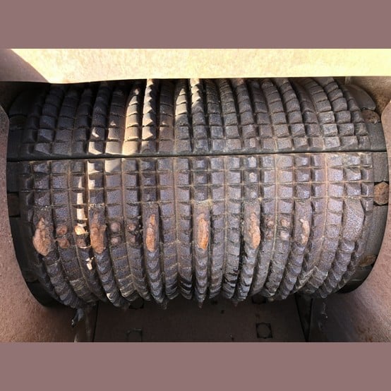 24" x 33" Williams, single roll crusher, spare roller liners - Image 5