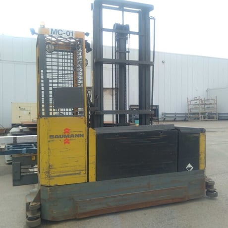 10,000 lb. Baumann #EMS454/15-155/55STQST67, electric sideloader, 216" lift, 72 V. battery, 11,168 hours, 1999 - Image 2