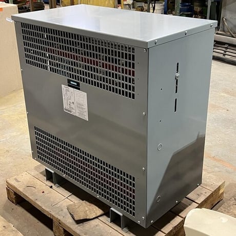 112.5 KVA 600 Primary, 208Y/120 Secondary, Siemens #E-CD3A0112VHA6XXBA-021, Dry Type Transformer 3 Phase - Image 1